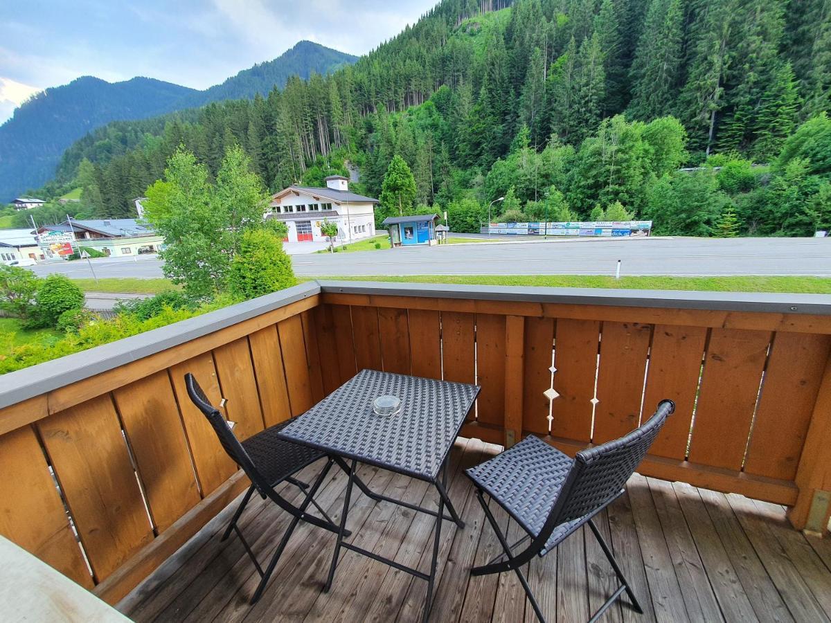Glemmy Appartements Inkl Sommercard Viehhofen Luaran gambar